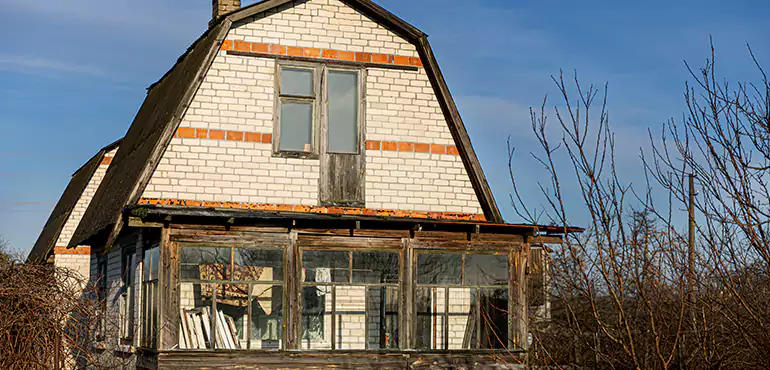 Types of Houses We Buy Without Repairs in Fresno, CA